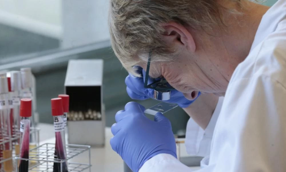 Πέθαναν τρία άτομα από χρήση χλωροκίνης κατ'οίκον - Ελληνίδα εντατικολόγος: «Η κατάσταση είναι δραματική»